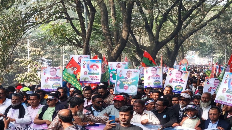 ফলোগ্রাউন্ডে তারেক রহমানের সমাবেশে সন্দ্বীপ থেকে হাজারো নেতাকর্মীর যোগদান...