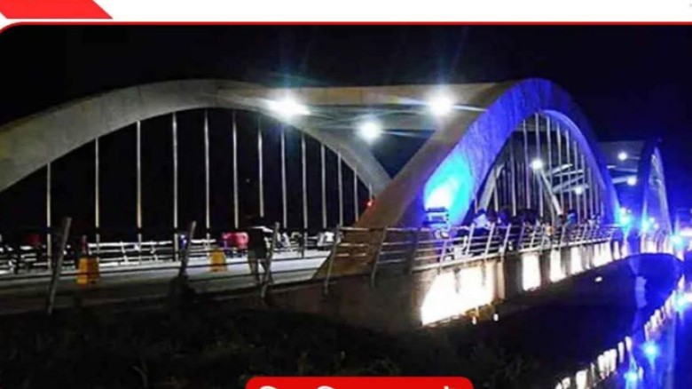 হাতিরঝিলে দ্রুতগামী পিকআপের ধাক্কায় পাঠাও চালক নিহত